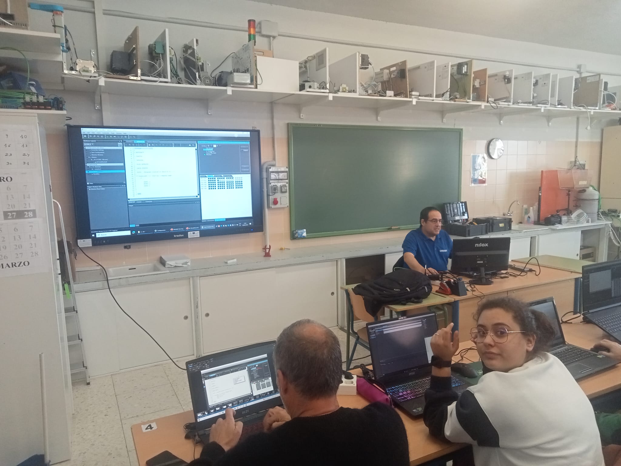 Formación Robot Scara Software OMRON ACE
